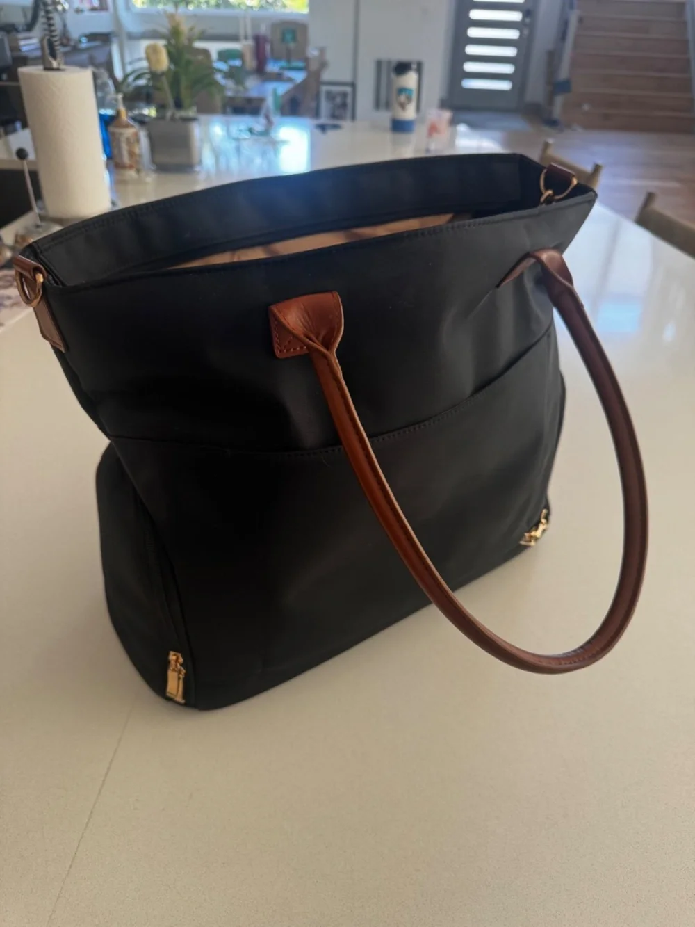 Sarah Wells “Abby” Black Breast Pump Bag – Excellent Condition